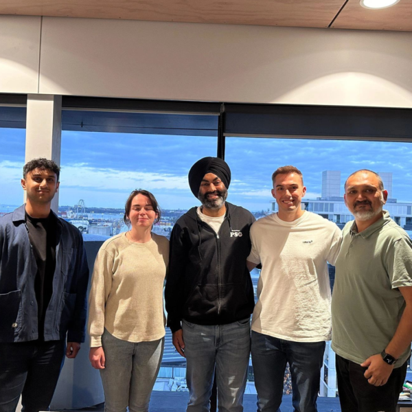 Whitecliffe IT students triumph at Gen AI Hackathon.